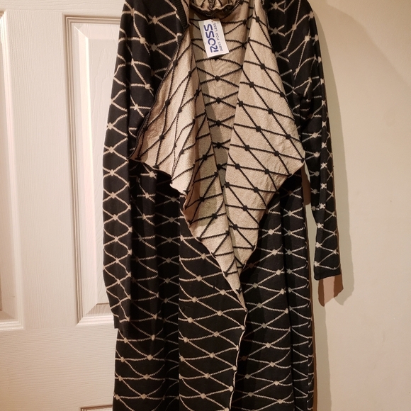 CREAM AND BLACK  WATERFALL FRONT CARDIGAN - Picture 4 of 8